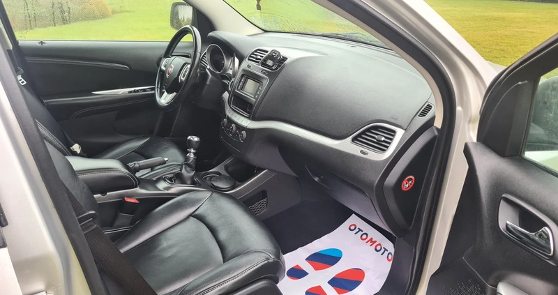 Fiat Freemont cena 38900 przebieg: 230000, rok produkcji 2013 z Tarczyn małe 92